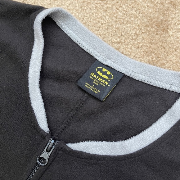 DC Comics Batman Onesie - Picture 11 of 13